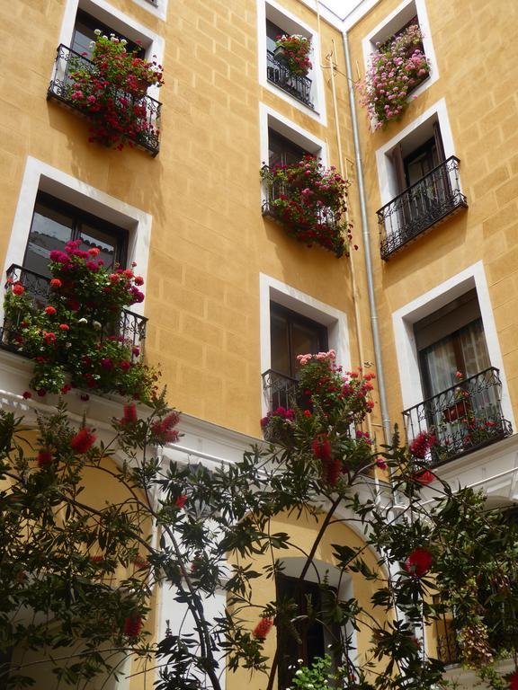 Hostal Huespedes Toledo Madrid Buitenkant foto